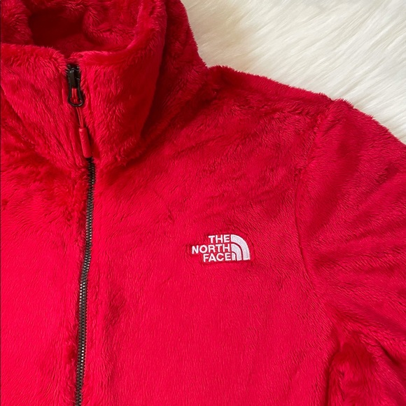 The North Face Women’s Osito Jacket In Red - Picture 2 of 10